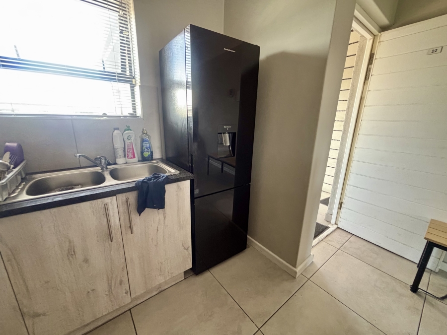 To Let 2 Bedroom Property for Rent in Brackenfell South Western Cape